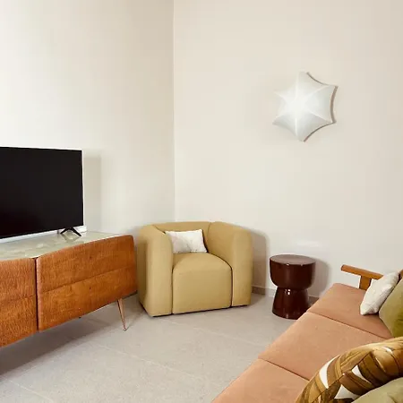 Levante - Luxurious 1 Bedroom Apartment Lecce